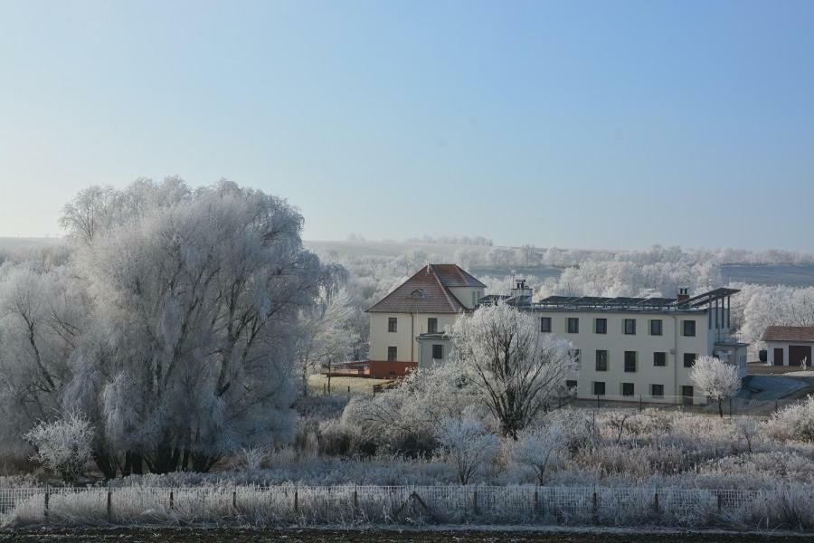 Jeleni Farma Jecmeniste Vrbovec Exterior photo